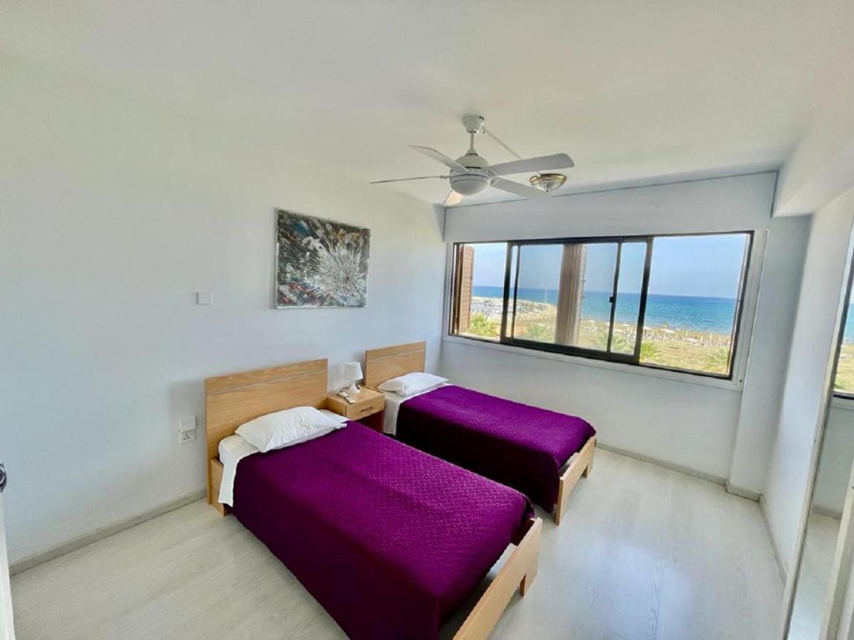 Sea View Suite In Makenzy Larnaca Buitenkant foto